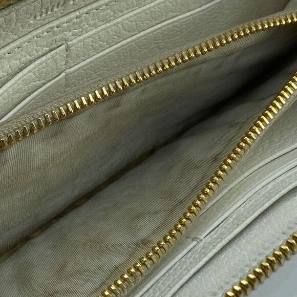 Authentic Miu Miu by Prada Ivory / Off White Leather Zip Around Wallet - Picture 8 of 10